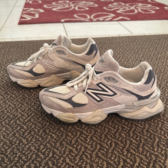 New Balance Beige and Gray Sneakers - Picture 4 of 4